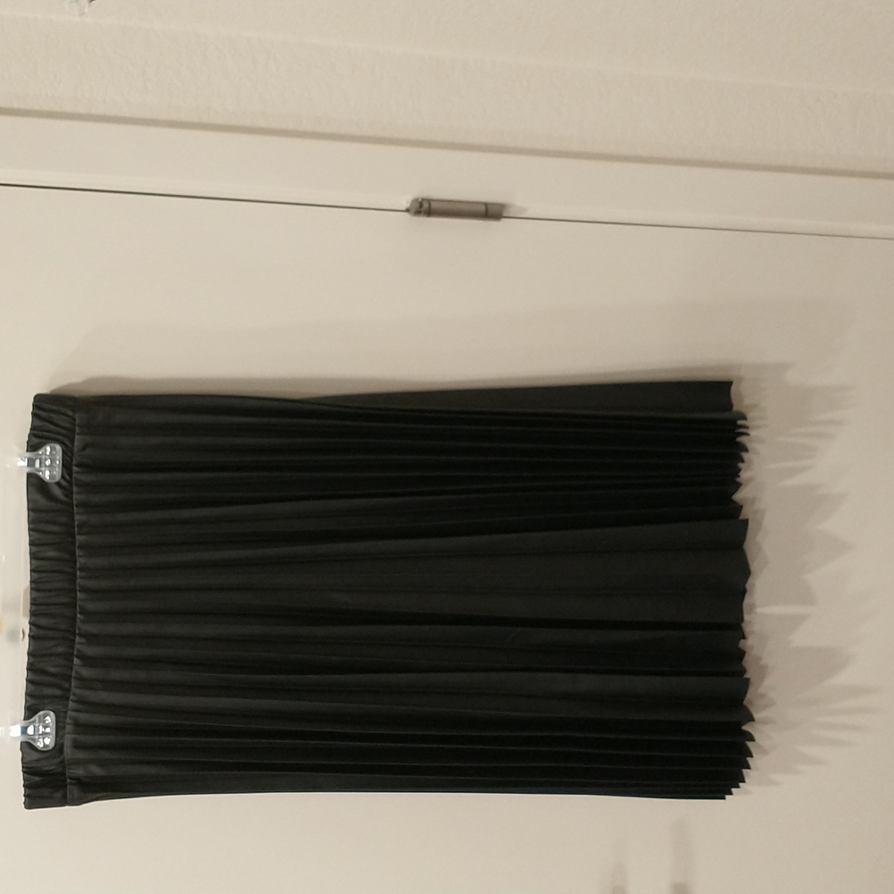 NWOT Black Faux Leather Pleated Skirt